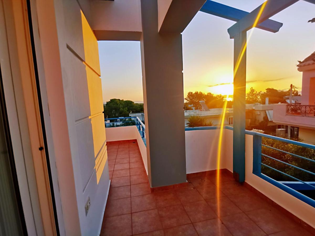 Sicci Villa Near The Airport & Sea Atina Dış mekan fotoğraf