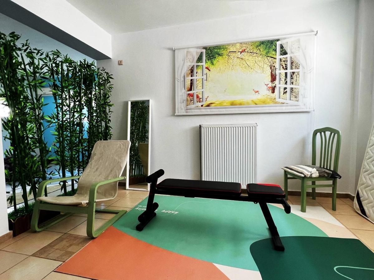 Sicci Villa Near The Airport & Sea Atina Dış mekan fotoğraf
